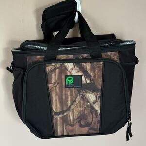 PACIFIC COAST TRAIL cooler w/ Woodland print camouflage